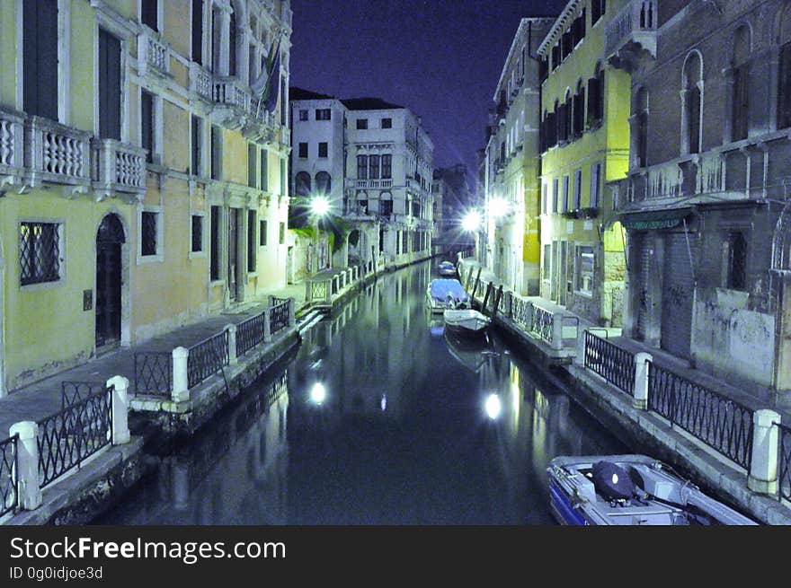 If you are looking for a restaurant of great quality where real Venetians go, try Ostaria al Vecio Pozzo in Via Santa Croce, 656. It has one of the best ratings in Trip Advisor. We were in Venice end of May 2010 for 4 nights and on our first night the manager of a shop in Venice recommended Osteria al Vecio Pozzo which was about 5 minutes walk from our hotel. This is a small restaurant which specialises in fish, meat and pizza. The meal we had was absolutely superb. Excellent basic italian dishes and a good wine list. We went there all four nights in our four day trip to Venice. We found the price of our meals here very good for Venice. We were served on all nights by a lovely young waitress who couldn&#x27;t have done enough for the customers. When we were leaving we got to meet the Chef Alessandro whom we congratulated on the excellent food. www.veciopozzo.it/. If you are looking for a restaurant of great quality where real Venetians go, try Ostaria al Vecio Pozzo in Via Santa Croce, 656. It has one of the best ratings in Trip Advisor. We were in Venice end of May 2010 for 4 nights and on our first night the manager of a shop in Venice recommended Osteria al Vecio Pozzo which was about 5 minutes walk from our hotel. This is a small restaurant which specialises in fish, meat and pizza. The meal we had was absolutely superb. Excellent basic italian dishes and a good wine list. We went there all four nights in our four day trip to Venice. We found the price of our meals here very good for Venice. We were served on all nights by a lovely young waitress who couldn&#x27;t have done enough for the customers. When we were leaving we got to meet the Chef Alessandro whom we congratulated on the excellent food. www.veciopozzo.it/