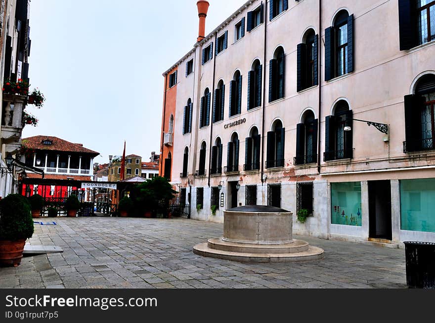 Hotel Ca&#x27; Sagredo in Venice is a masterpiece in itself! Set in an elegant, 15th century palace overlooking the Grand Canal, it features antique furnitures and original works of art in all rooms. From the most important Venetian painters of the 17th and 18th century: NicolÃ² Bambini, Giambattista Tiepolo, Sebastiano Ricci, Pietro Longhi, amongst many others. This wonderfull 5 star hotel in Venice is near the Rialto Bridge. Its original architecture and impressive collection of art make this hotel really special. If you dream of Venice you will dream of Caâ€™ Sagredo: romantic, mysterious, unforgettable. A Private Palazzo, a Noble Residence, a Museum, a Luxury Hotel and much moreâ€¦ this all is Caâ€™ Sagredo. The water streets of Venice are canals which are navigated by gondolas and other small boats. During daylight hours the canals, bridges, and streets of Venice are full of tourists eager to experience the romance of this great travel destination. As night engulfs the town, tourists enjoy some fine dining at one of the many restaurants, leaving the waterways and streets quiet. The gondola is a traditional, flat-bottomed Venetian rowing boat, well suited to the conditions of the Venetian Lagoon. For centuries gondolas were once the chief means of transportation and most common watercraft within Venice. In modern times the iconic boats still have a role in public transport in the city, serving as ferries over the Grand Canal. They are also used in special regattas &#x28;rowing races&#x29; held amongst gondoliers. Their main role, however, is to carry tourists on rides throughout the canals. Gondolas are hand made using 8 different types of wood &#x28;fir, oak, cherry, walnut, elm, mahogany, larch and lime&#x29; and are composed of 280 pieces. The oars are made of beech wood. The left side of the gondola is longer than the right side. This asymmetry causes the gondola to resist the tendency to turn toward the left at the forward stroke. Hotel Ca&#x27; Sagredo in Venice is a masterpiece in itself! Set in an elegant, 15th century palace overlooking the Grand Canal, it features antique furnitures and original works of art in all rooms. From the most important Venetian painters of the 17th and 18th century: NicolÃ² Bambini, Giambattista Tiepolo, Sebastiano Ricci, Pietro Longhi, amongst many others. This wonderfull 5 star hotel in Venice is near the Rialto Bridge. Its original architecture and impressive collection of art make this hotel really special. If you dream of Venice you will dream of Caâ€™ Sagredo: romantic, mysterious, unforgettable. A Private Palazzo, a Noble Residence, a Museum, a Luxury Hotel and much moreâ€¦ this all is Caâ€™ Sagredo. The water streets of Venice are canals which are navigated by gondolas and other small boats. During daylight hours the canals, bridges, and streets of Venice are full of tourists eager to experience the romance of this great travel destination. As night engulfs the town, tourists enjoy some fine dining at one of the many restaurants, leaving the waterways and streets quiet. The gondola is a traditional, flat-bottomed Venetian rowing boat, well suited to the conditions of the Venetian Lagoon. For centuries gondolas were once the chief means of transportation and most common watercraft within Venice. In modern times the iconic boats still have a role in public transport in the city, serving as ferries over the Grand Canal. They are also used in special regattas &#x28;rowing races&#x29; held amongst gondoliers. Their main role, however, is to carry tourists on rides throughout the canals. Gondolas are hand made using 8 different types of wood &#x28;fir, oak, cherry, walnut, elm, mahogany, larch and lime&#x29; and are composed of 280 pieces. The oars are made of beech wood. The left side of the gondola is longer than the right side. This asymmetry causes the gondola to resist the tendency to turn toward the left at the forward stroke.