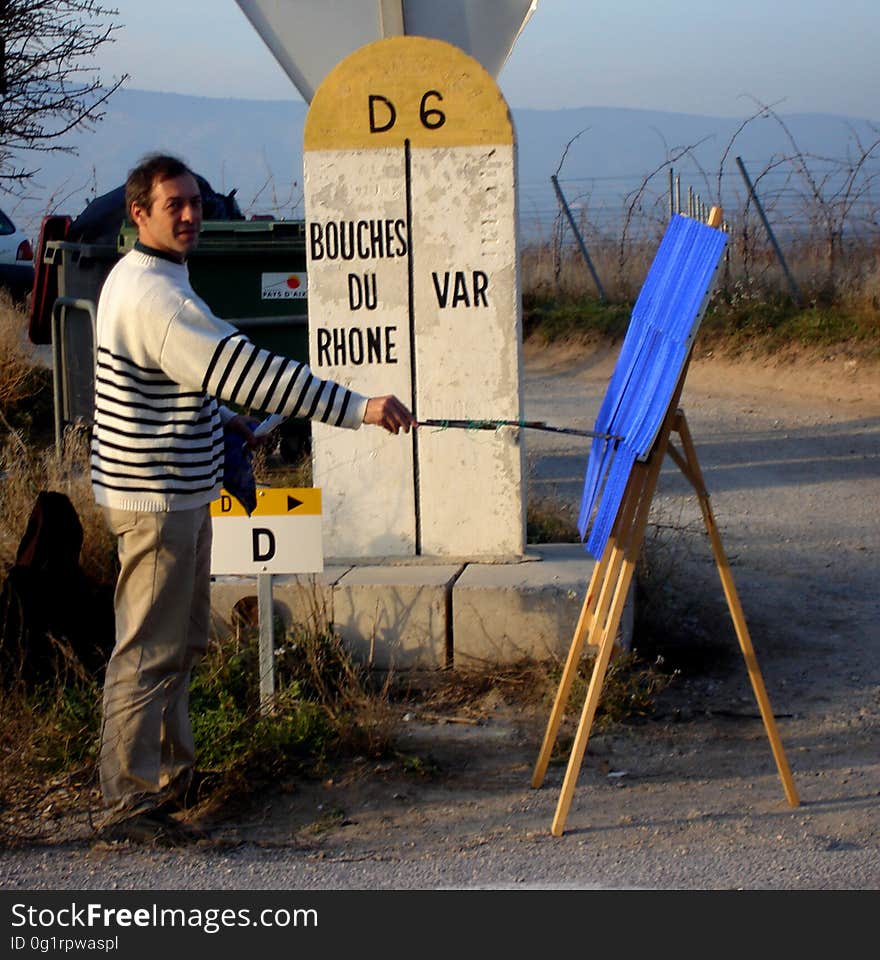 2006, Ma Prison, Révoltes Mis en examen avec interdiction de sortir du département, j&#x27;ai expérimenté les limites de mon espace autorisé... Plus d&#x27;information dans le lien ci-dessus.