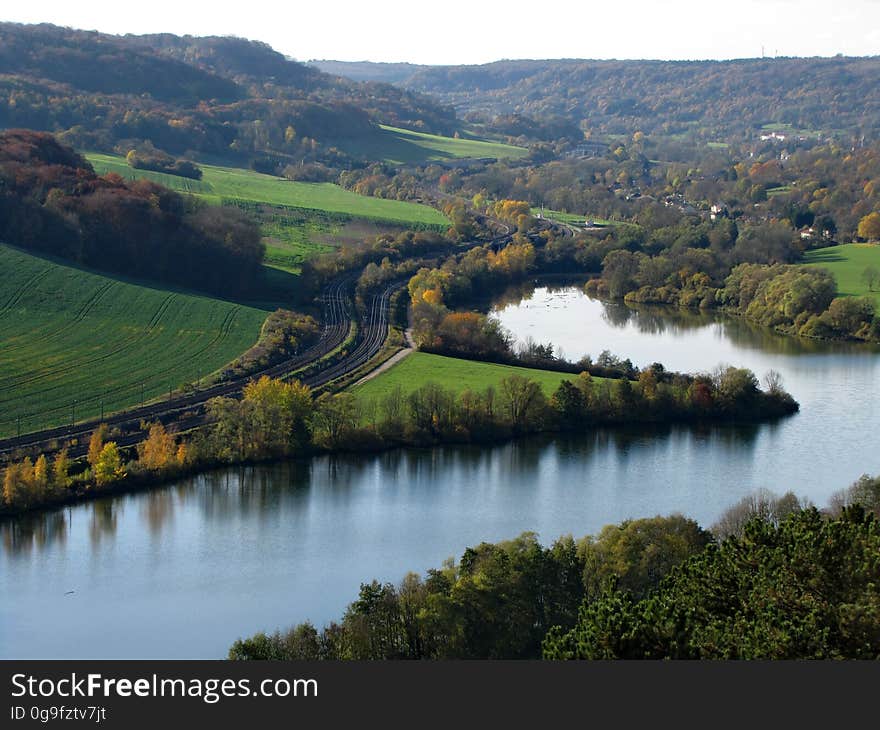 Water, Sky, Plant, Mountain, Fluvial landforms of streams, Natural landscape