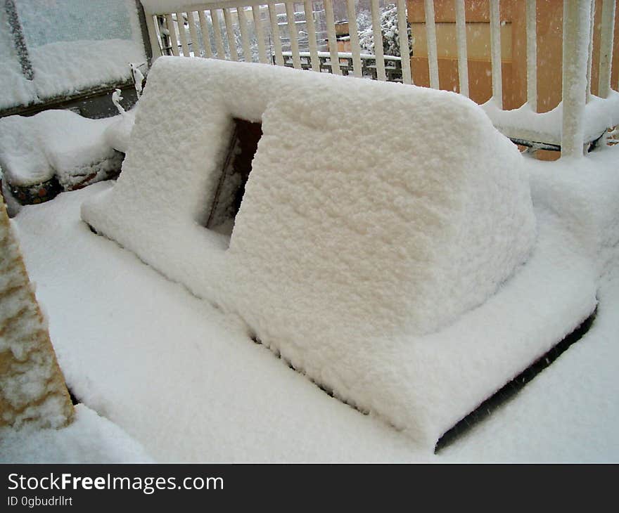 We had a blizzards with 30cm of snow and very very cold wind! Aparently it hadn&#x27;t snowed in Barcelona for more than 50 years! But what a mess... all the buses, trains, planes, cars... nothing could move! &#x28;This is the rabbit hutch, I had to put the bunnies in the indoor cage&#x29;. We had a blizzards with 30cm of snow and very very cold wind! Aparently it hadn&#x27;t snowed in Barcelona for more than 50 years! But what a mess... all the buses, trains, planes, cars... nothing could move! &#x28;This is the rabbit hutch, I had to put the bunnies in the indoor cage&#x29;.