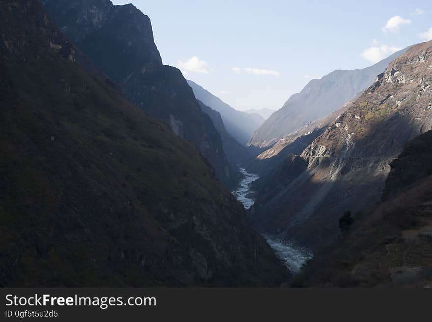 Cloud, Mountain, Sky, Water, Highland, Watercourse