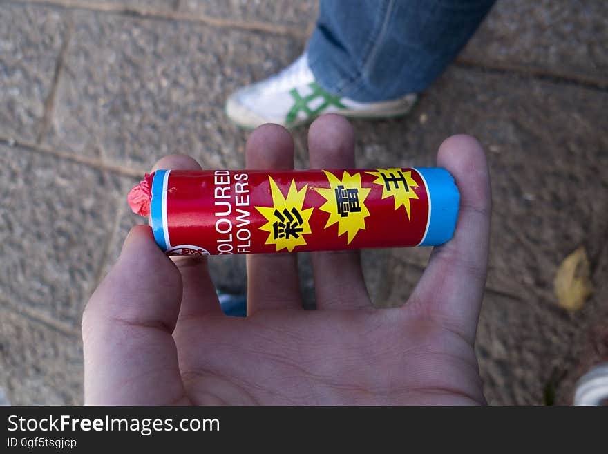 Hand, Finger, Drink, Nail, Electric blue, Beverage can