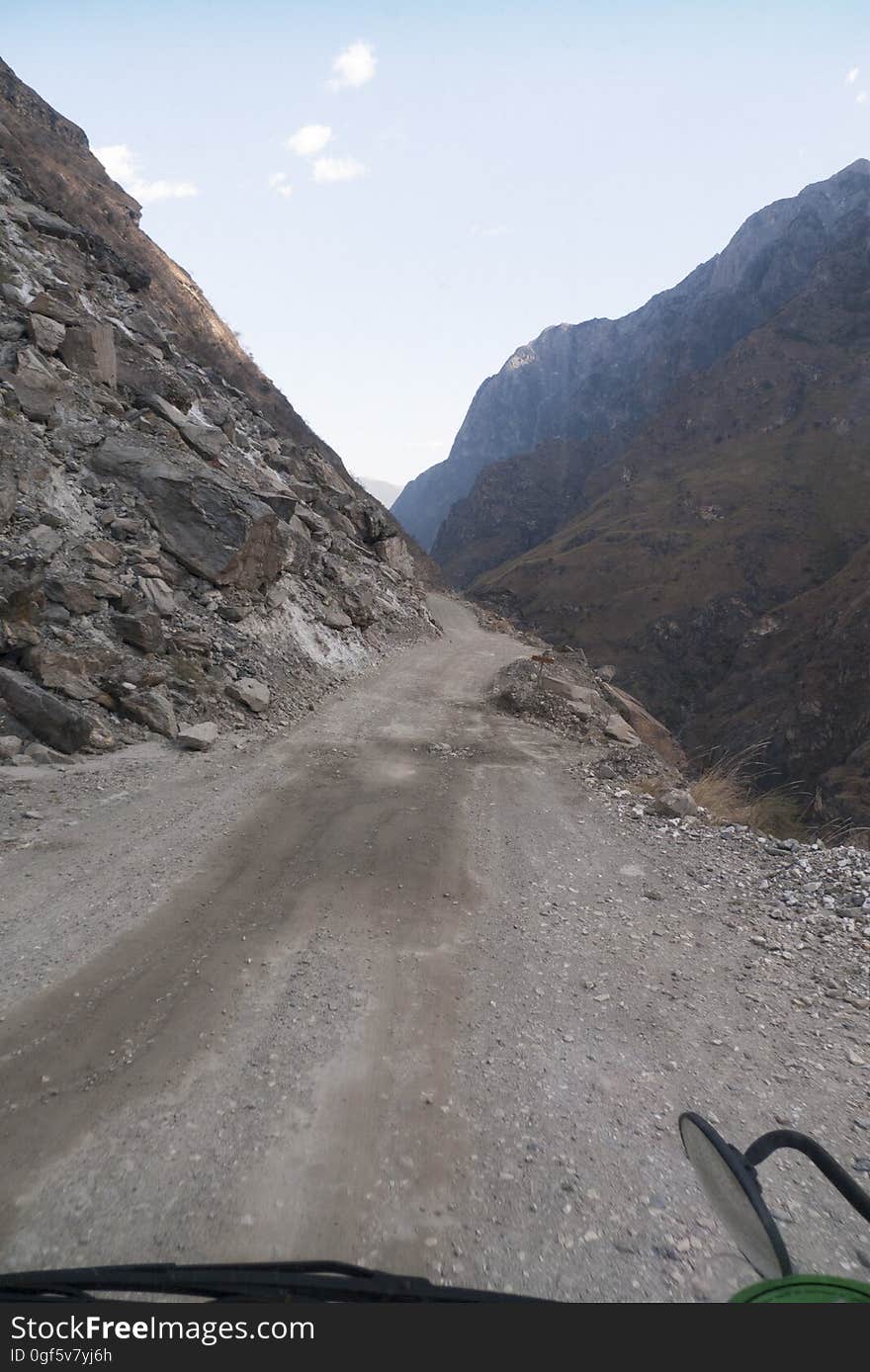 Sky, Mountain, Cloud, Road surface, Asphalt, Slope