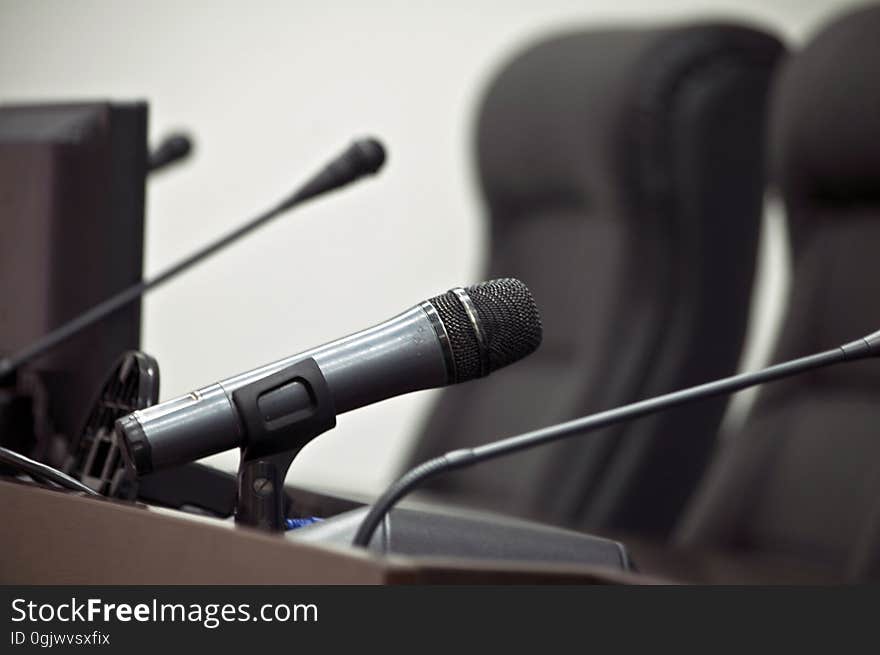 Microphones in press-center