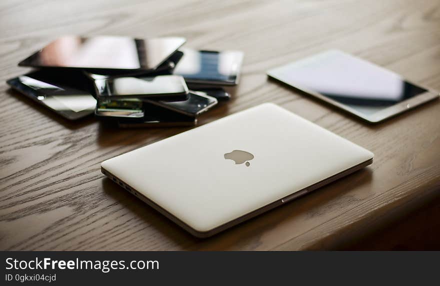 Macbook and Ipad on Desk