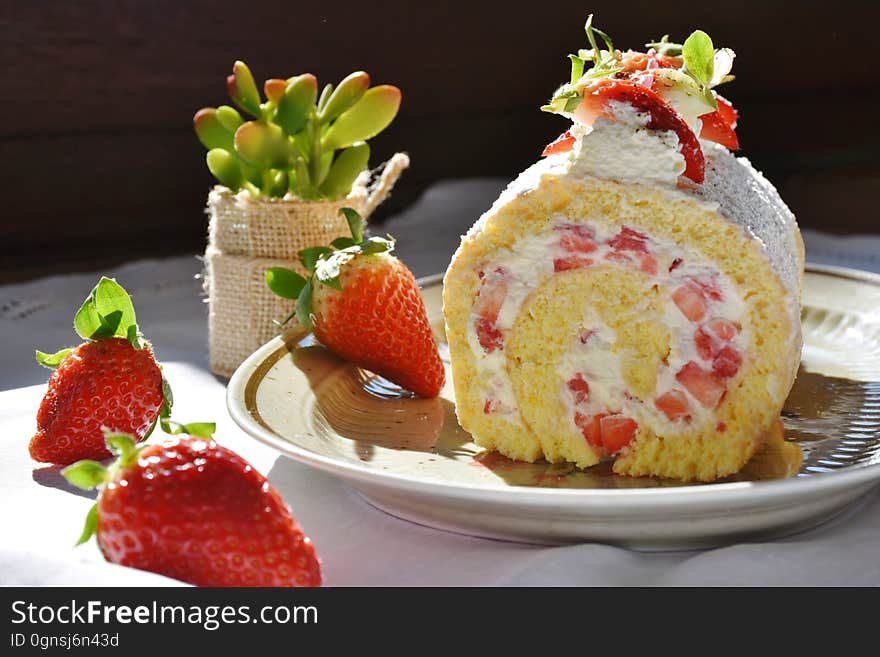 Dessert, Food, Strawberry, Strawberries