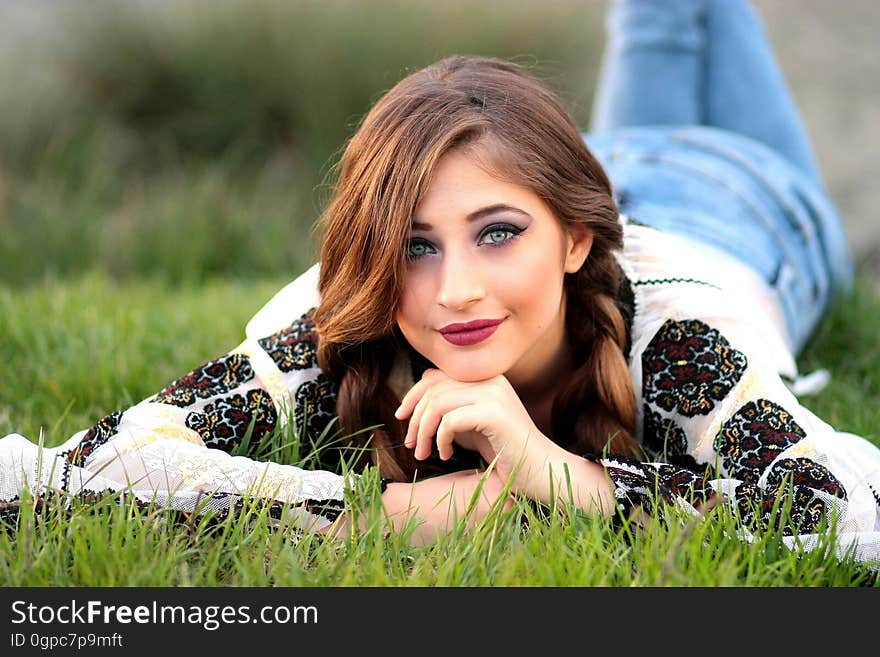 Beauty, Skin, Grass, Human Hair Color