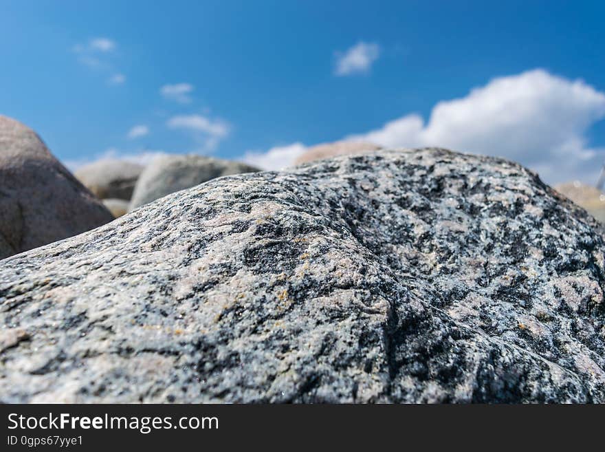 Rock, Mountainous Landforms, Mountain, Sky