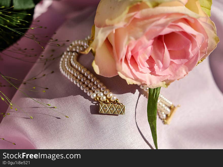 Pink Rose and Gold Beaded Jewelry