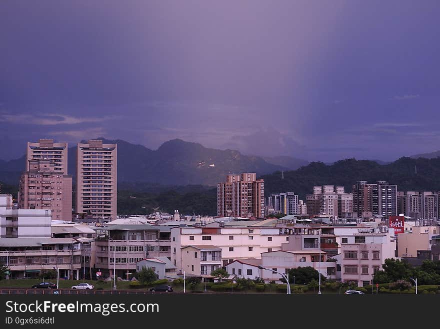 Sky, Building, Cloud, Atmosphere, Nature, Azure