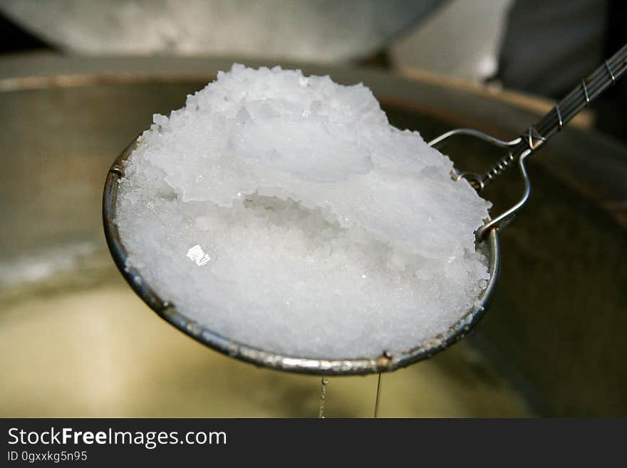 Natural material, Snow, Cuisine, Freezing, Frost, Dish