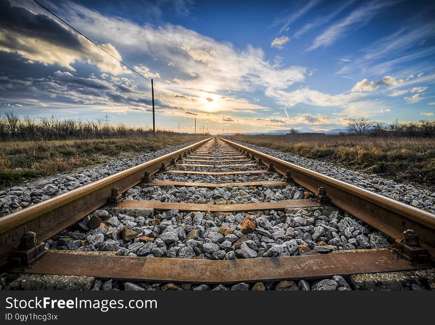 Track, Sky, Cloud, Horizon