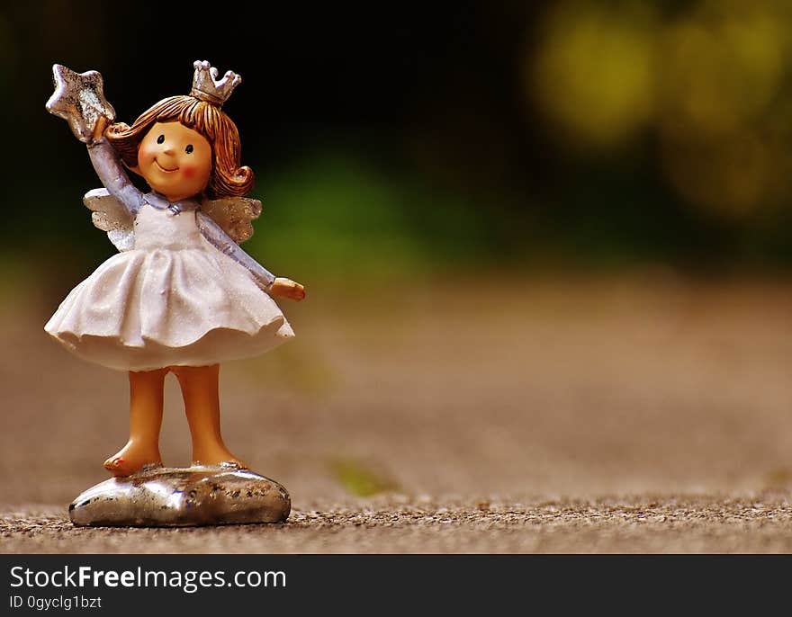 Figurine