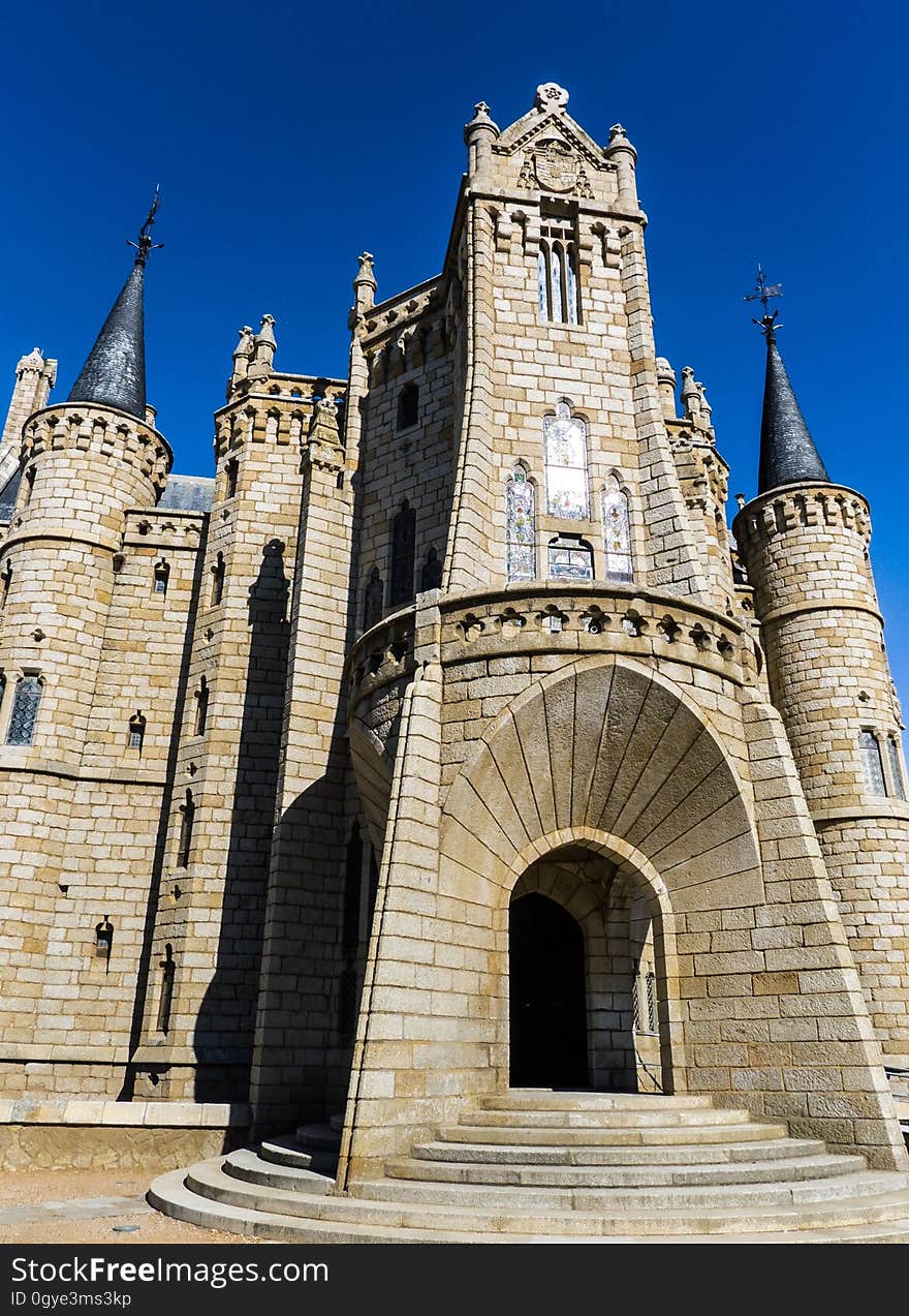 Historic Site, Medieval Architecture, Landmark, Building