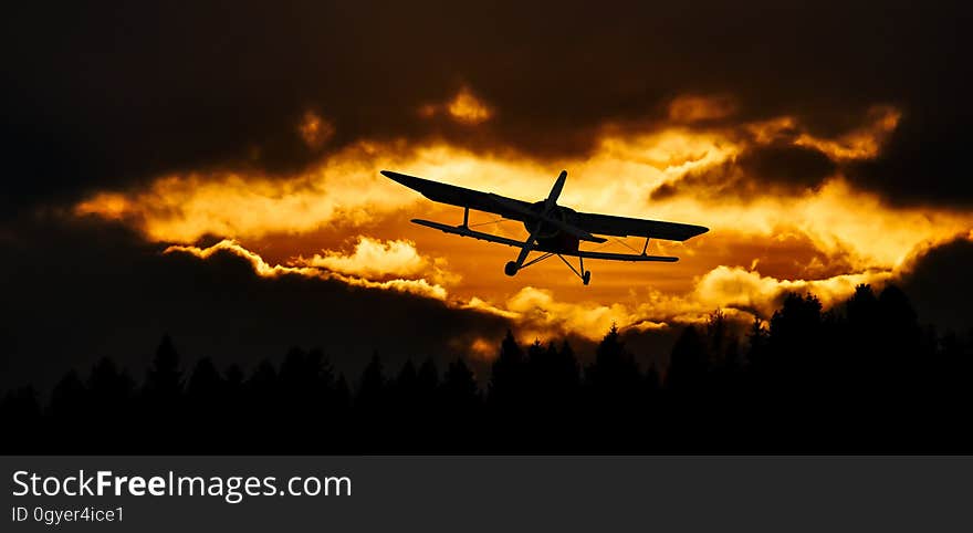 Sky, Airplane, Atmosphere Of Earth, Aviation