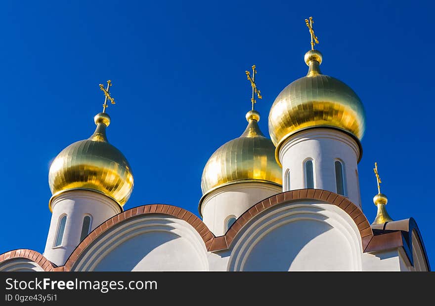 Sky, Dome, Landmark, Spire