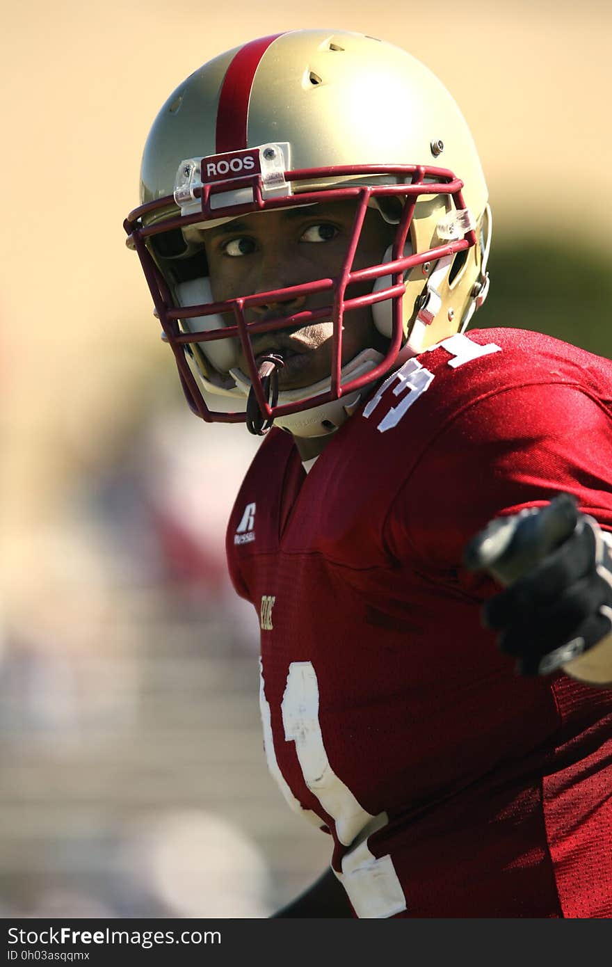 49ers Football Player Roos at Daytime Looking Surprised