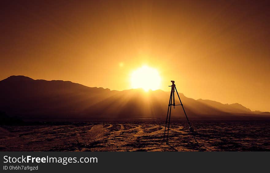 Sky, Atmosphere, Cloud, Ecoregion, Afterglow, Mountain