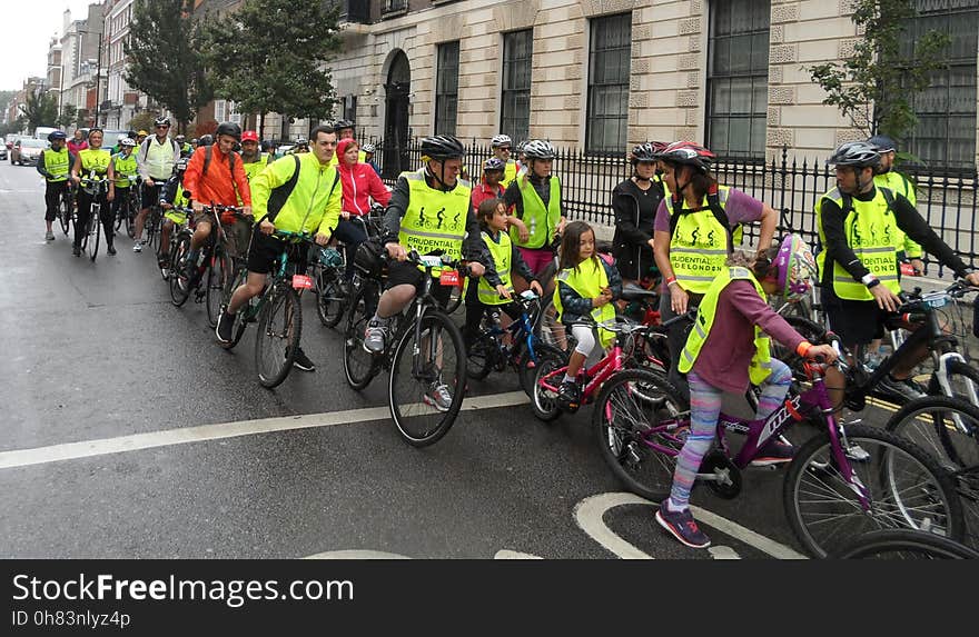 Camden Cyclists take Cyclists from Sidings Community Centre and Swiss Cottage to the London FreeCycle 29th July 2017. Camden Cyclists take Cyclists from Sidings Community Centre and Swiss Cottage to the London FreeCycle 29th July 2017