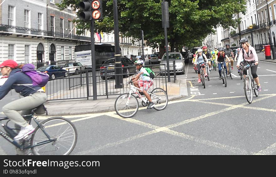 Camden Cyclists take Cyclists from Sidings Community Centre and Swiss Cottage to the London FreeCycle 29th July 2017. Camden Cyclists take Cyclists from Sidings Community Centre and Swiss Cottage to the London FreeCycle 29th July 2017