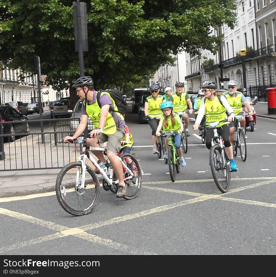 Camden Cyclists take Cyclists from Sidings Community Centre and Swiss Cottage to the London FreeCycle 29th July 2017. Camden Cyclists take Cyclists from Sidings Community Centre and Swiss Cottage to the London FreeCycle 29th July 2017