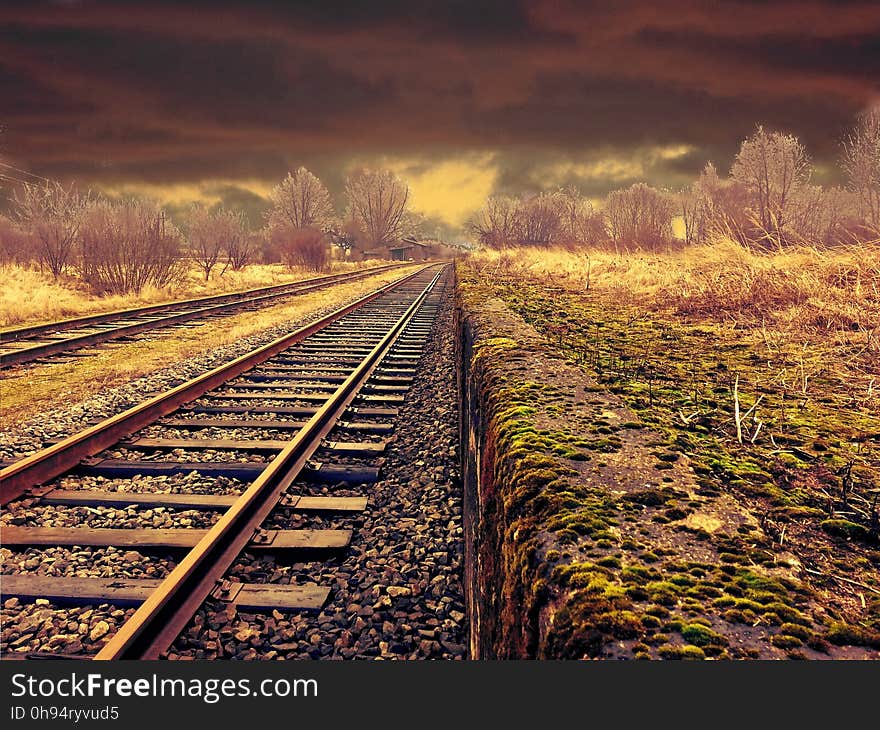 Track, Sky, Transport, Horizon