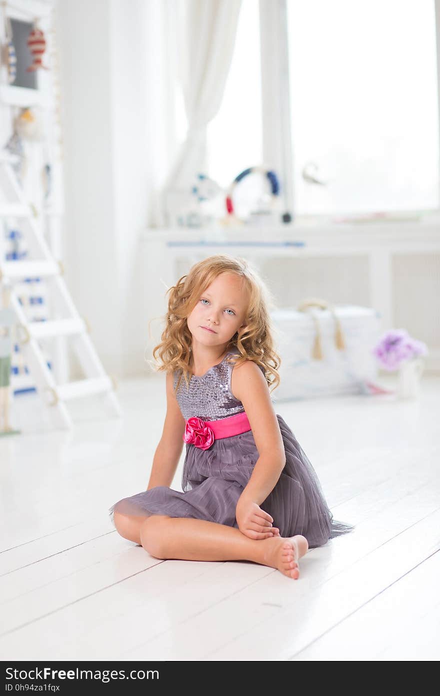 Photograph, Sitting, Girl, Shoulder