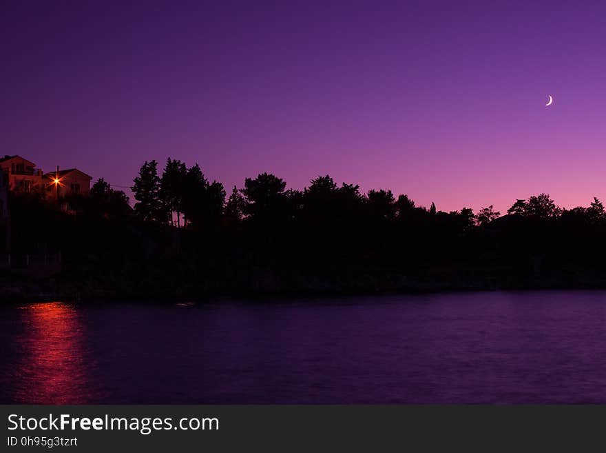 Sky, Nature, Body Of Water, Reflection