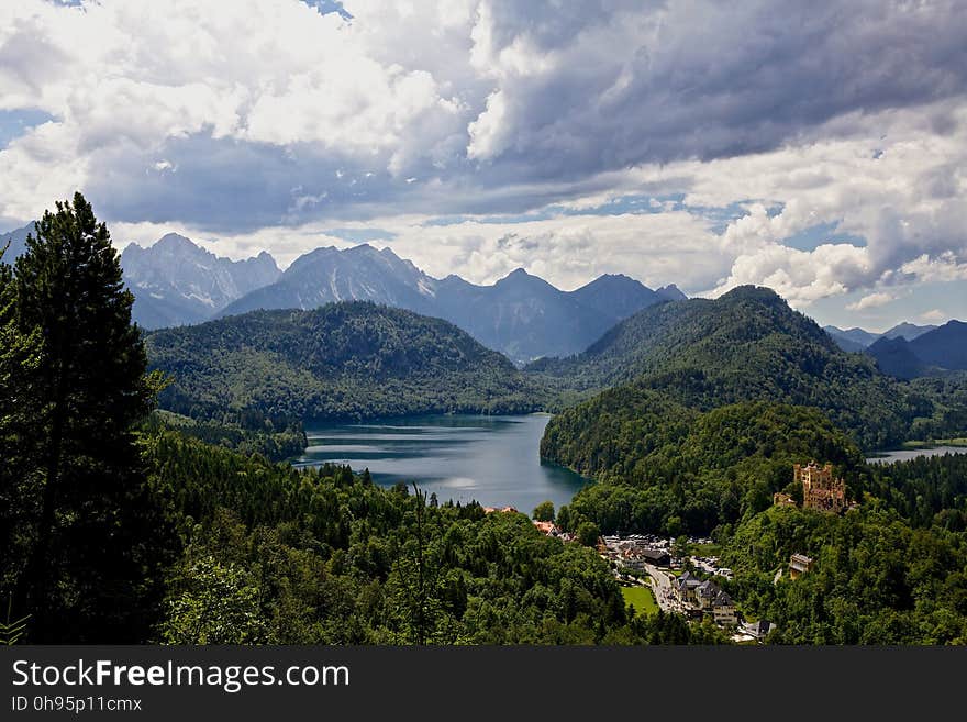 Sky, Nature, Highland, Mountainous Landforms