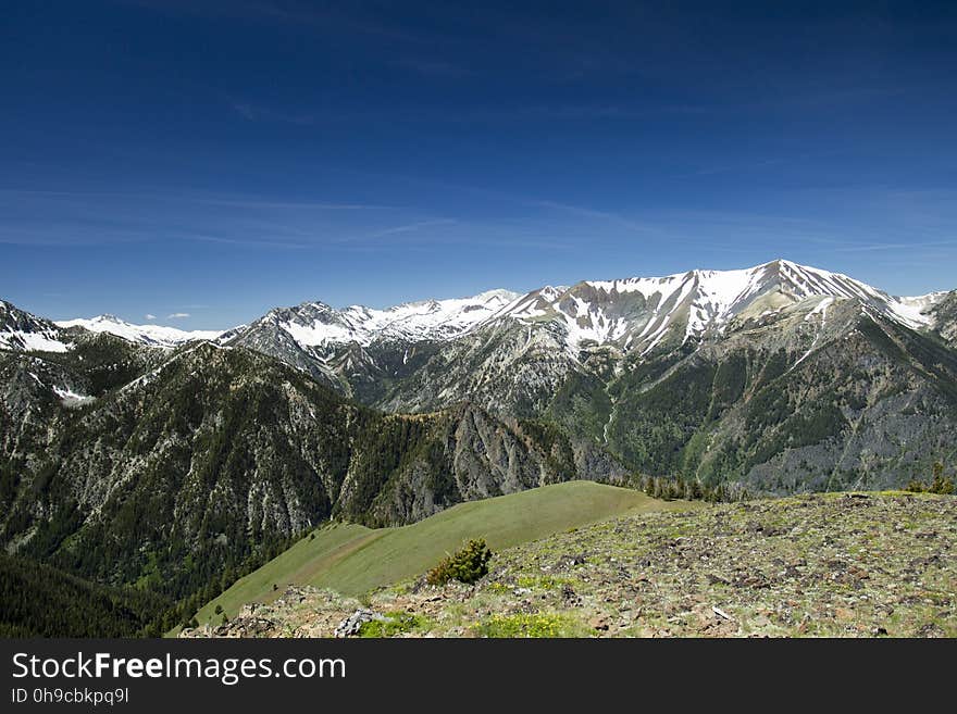 The largest wilderness area in Oregon encompasses the heart of the Wallowa Mountains, which was once home to the Nez Perce Indians. The largest wilderness area in Oregon encompasses the heart of the Wallowa Mountains, which was once home to the Nez Perce Indians.