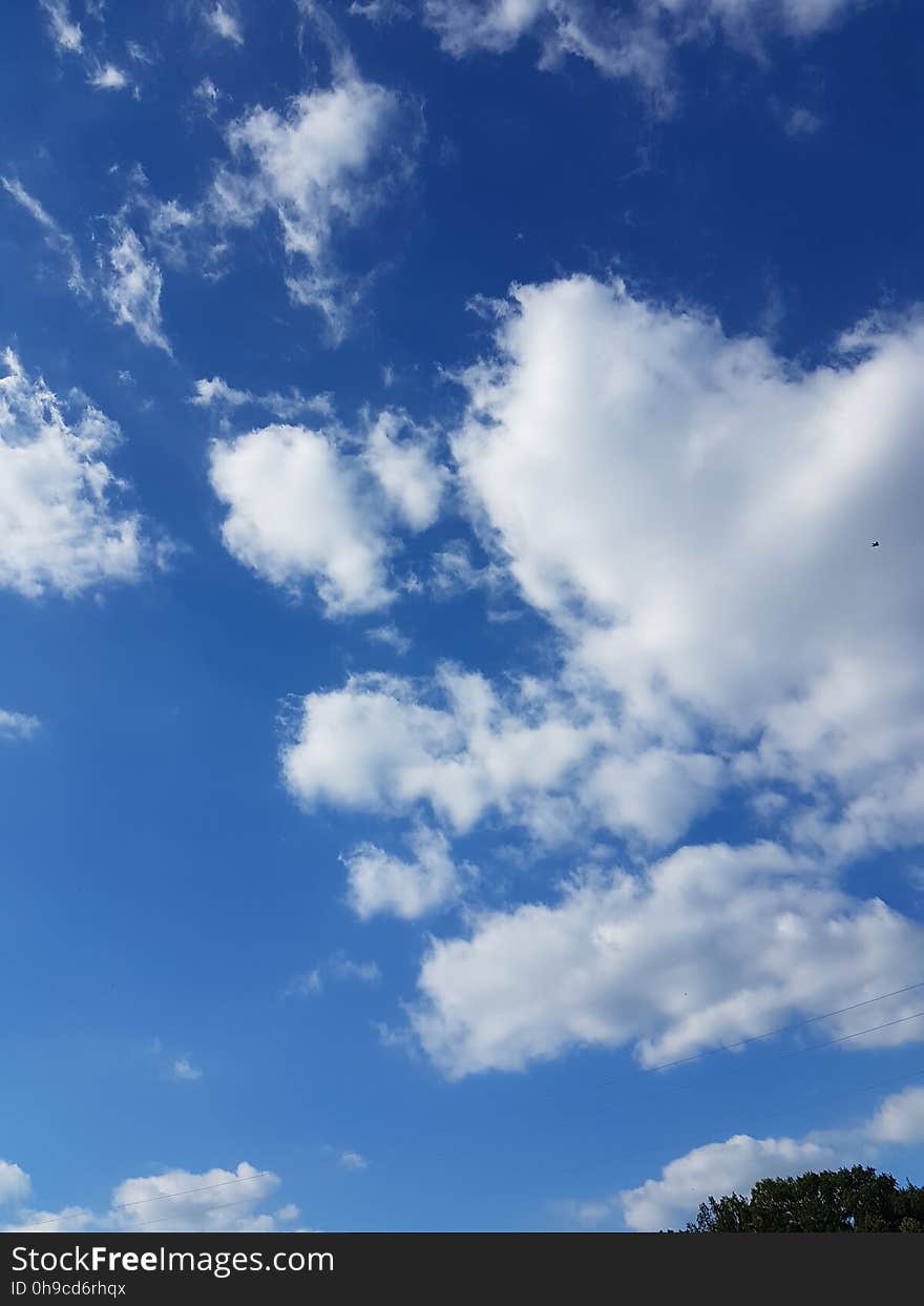 Cloud, Sky, Atmosphere, Blue, Azure, Natural landscape