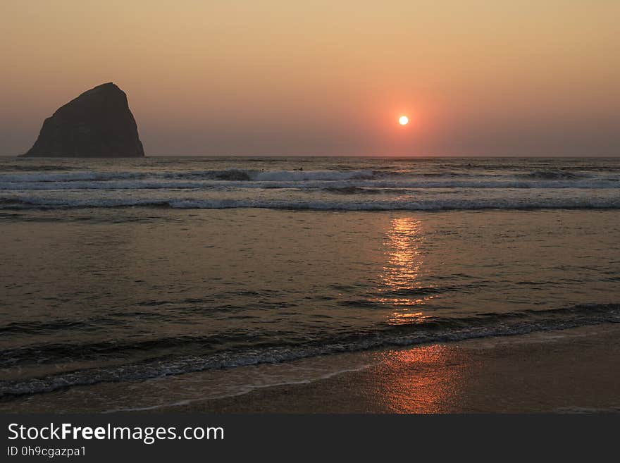 Sunset Haystack Rock Cape Kiwanda, Oregon