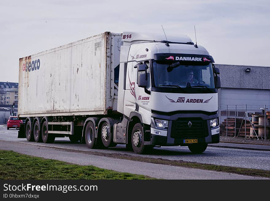 Model: Renault T470 6x2 Pusher VIN: VF611C16XGD001982 1. Registration: 2015-09-07 Company: ATH Arden &#x28;DK&#x29; Fleet No.: B14 License plates: AW71320 &#x28;jan. 2016-?&#x29; Previous reg.: AU46480 &#x28;9/2015-12/2015&#x29; Photo location: Ã˜sthavnsvej, Port of Aarhus &#x28;DK&#x29;. Model: Renault T470 6x2 Pusher VIN: VF611C16XGD001982 1. Registration: 2015-09-07 Company: ATH Arden &#x28;DK&#x29; Fleet No.: B14 License plates: AW71320 &#x28;jan. 2016-?&#x29; Previous reg.: AU46480 &#x28;9/2015-12/2015&#x29; Photo location: Ã˜sthavnsvej, Port of Aarhus &#x28;DK&#x29;