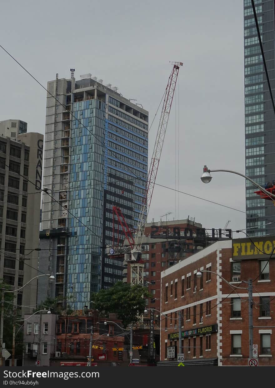 New construction, on Jarvis, between Shuter and Dundas, 2017 08 04 -a