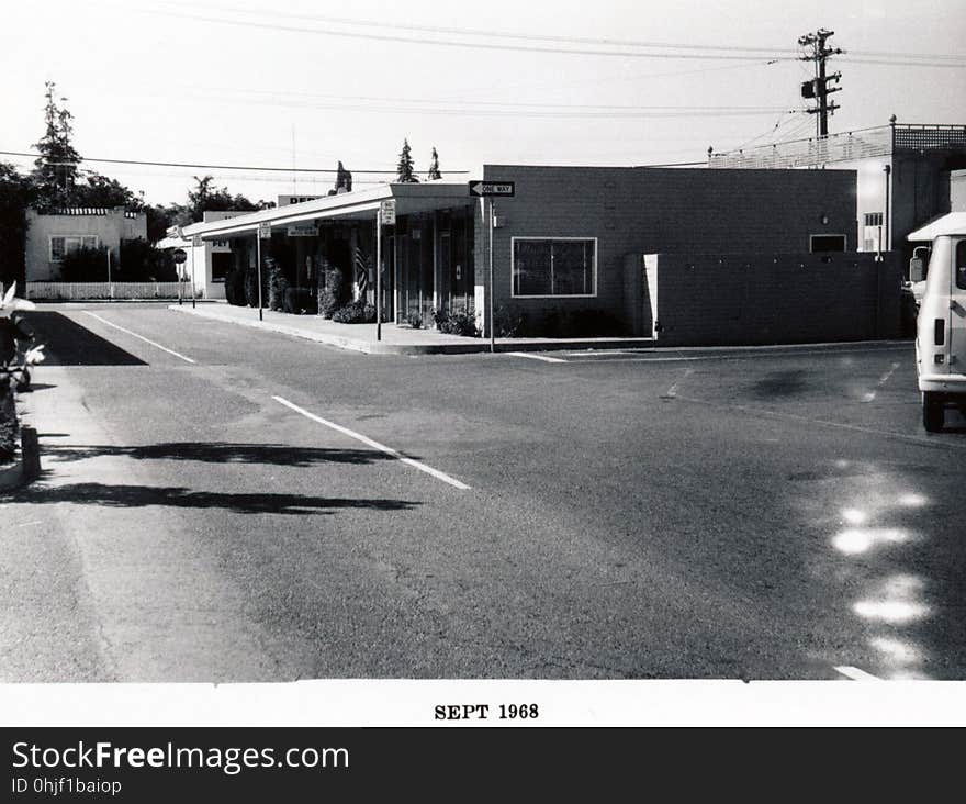 Menlo Park 1968: Oak Grove Avenue