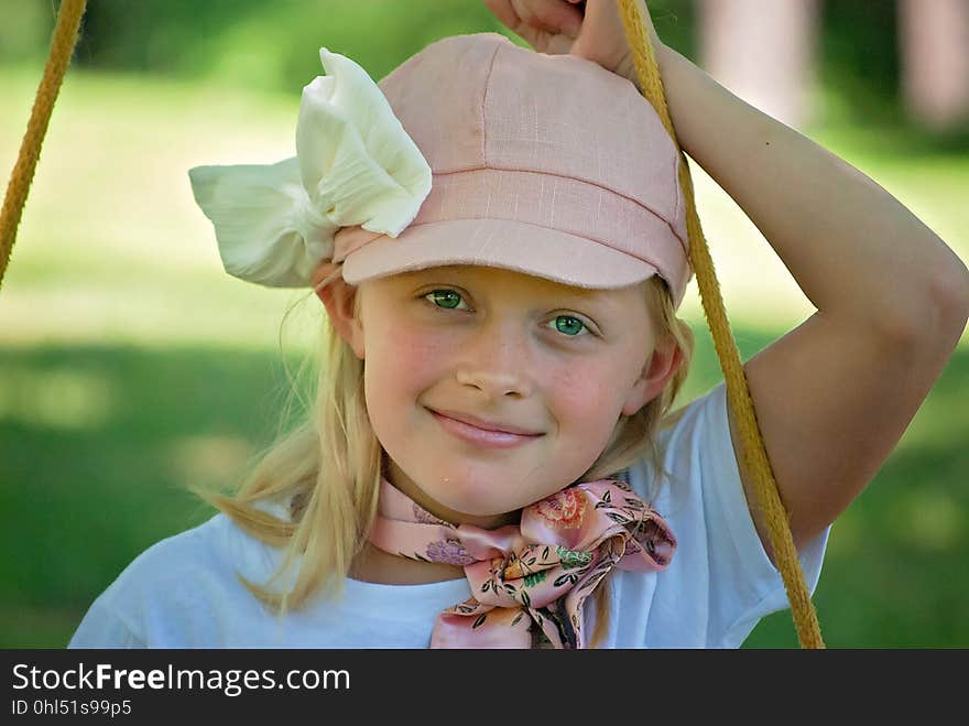 Skin, Sun Hat, Human Hair Color, Child