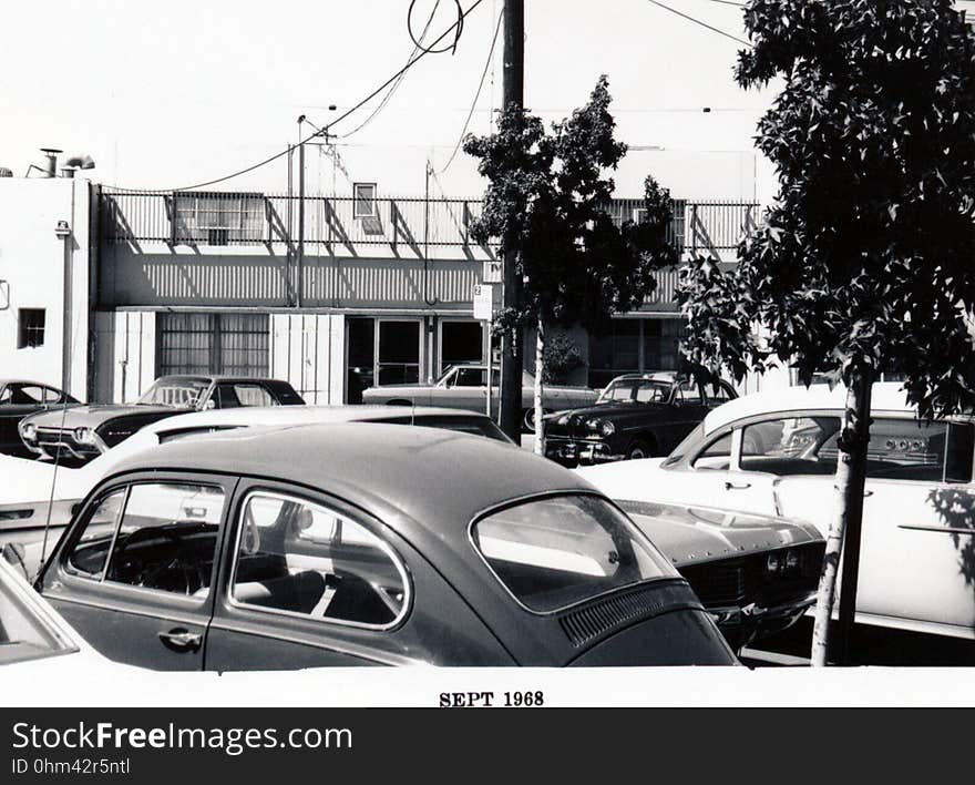 MP1968: Santa Cruz Avenue - South Side, rear