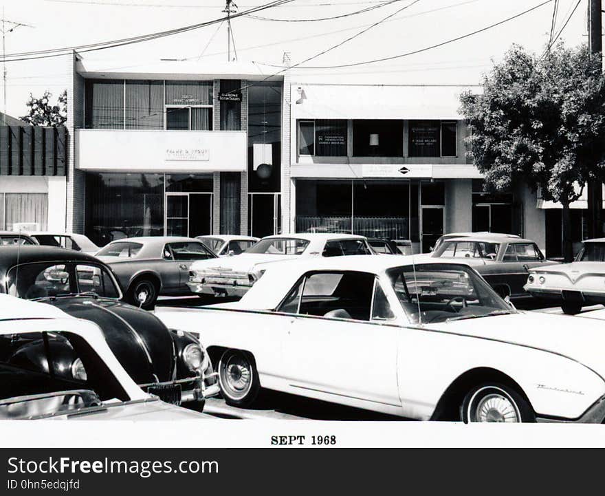 MP1968: Santa Cruz Avenue - South Side, rear