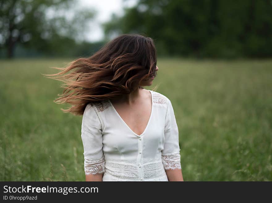 Hair, Human Hair Color, Grass, Girl