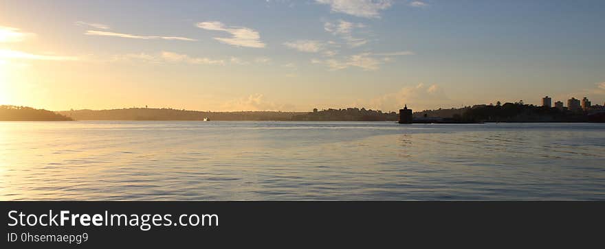 Sunrise over Sydney Harbour, viewed from Kirribilli. Sunrise over Sydney Harbour, viewed from Kirribilli