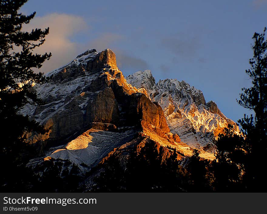 The Rocky Mountains, commonly known as the Rockies, are a major mountain range in western North America. The Rocky Mountains stretch more than 3,000 miles &#x28;4,830 km&#x29; from the northernmost part of British Columbia, in western Canada, to New Mexico. The Rocky Mountains, commonly known as the Rockies, are a major mountain range in western North America. The Rocky Mountains stretch more than 3,000 miles &#x28;4,830 km&#x29; from the northernmost part of British Columbia, in western Canada, to New Mexico.