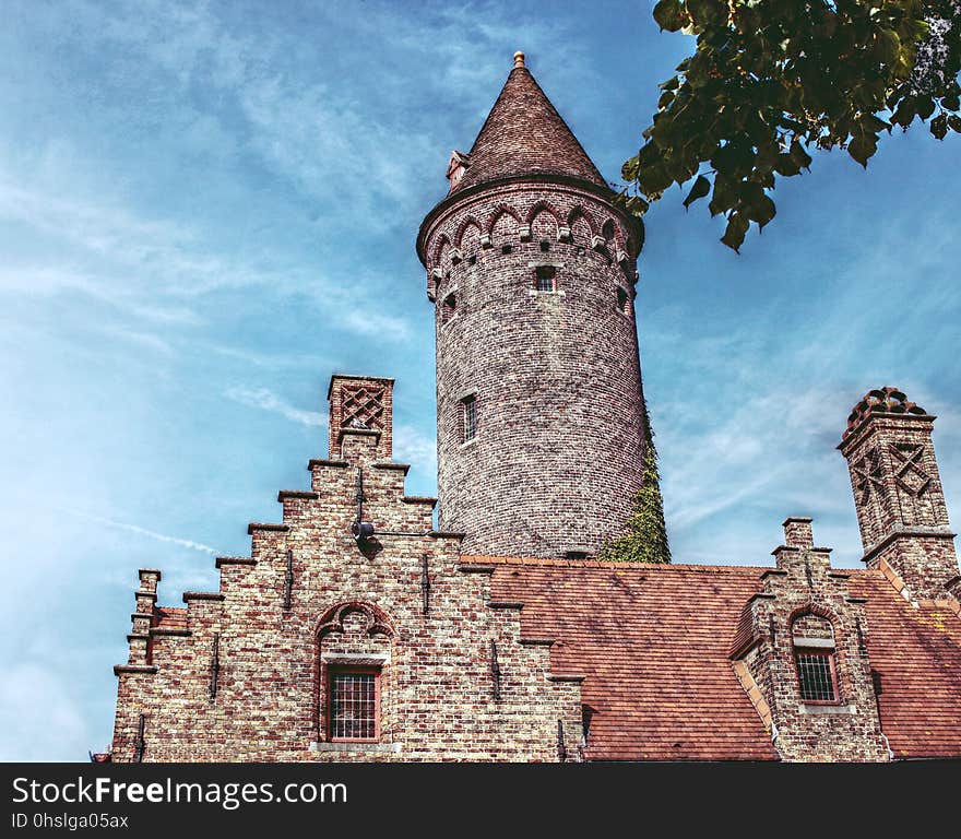 Historic Site, Medieval Architecture, Landmark, Sky