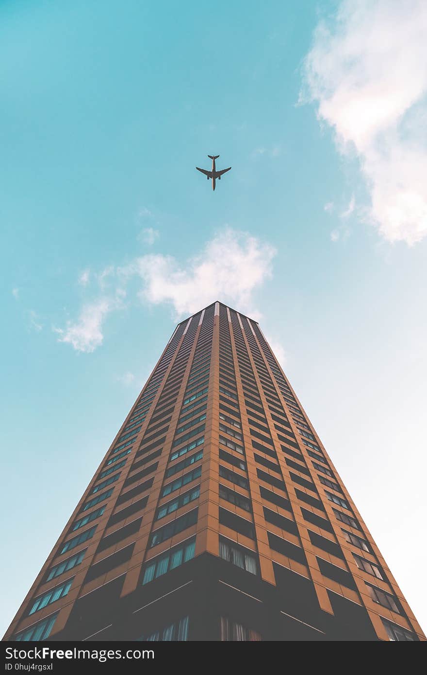 Sky, Landmark, Daytime, Cloud