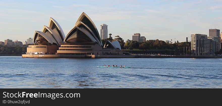 Its pretty nice living in a place where you can take photos of two major world landmarks from the same place :-&#x29;. Its pretty nice living in a place where you can take photos of two major world landmarks from the same place :-&#x29;