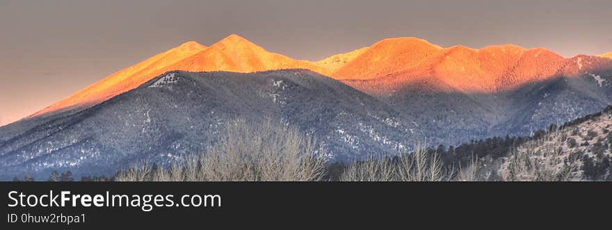 Peaks Morning Light &#x28;HDR&#x29;