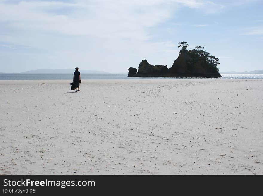 Beach, Sea, Coastal And Oceanic Landforms, Sky