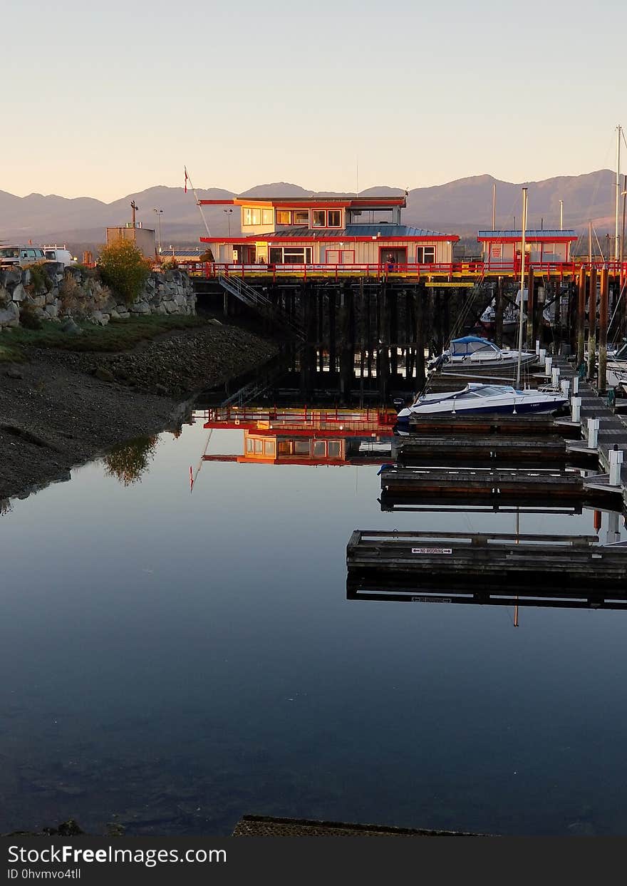 Comox marina at dawn