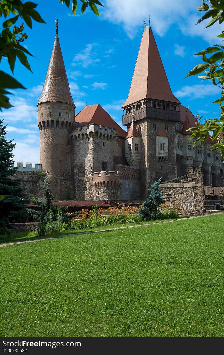 Château, Landmark, Castle, Grass