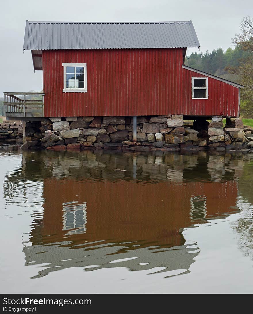 House_at_Holma_boat_club_2